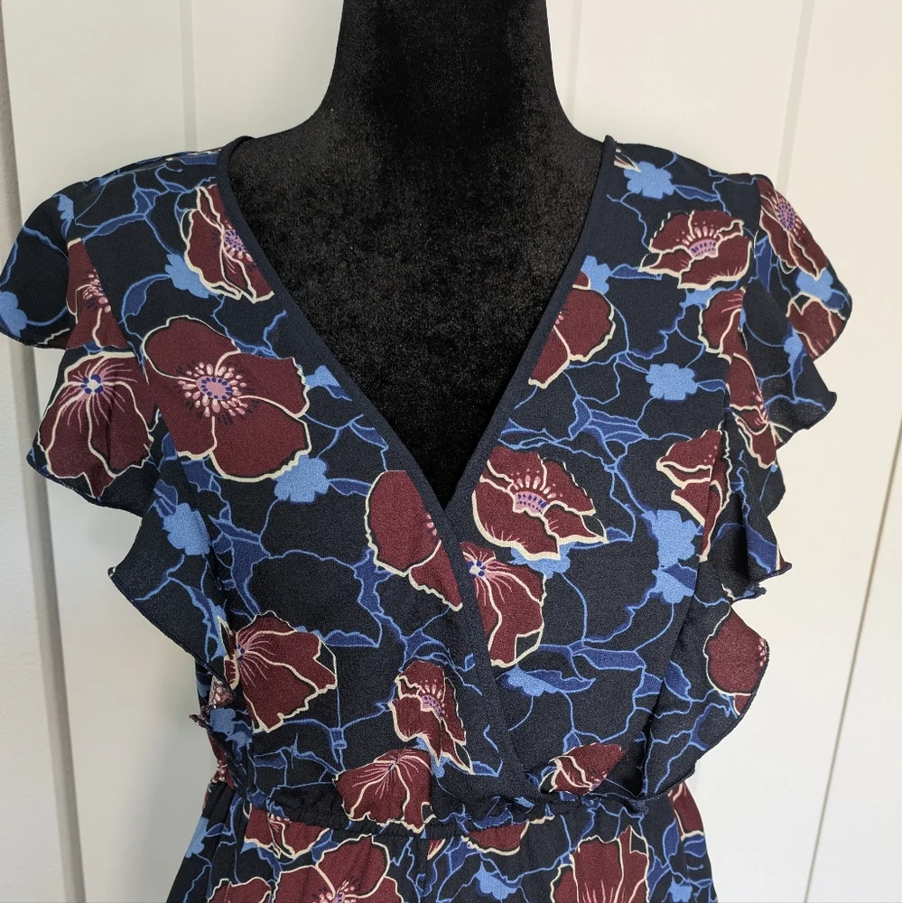 Band Of Gypsies Women's Floral Fall cap sleeve jumpsuit romper Size M blue EUC - Picture 4 of 11